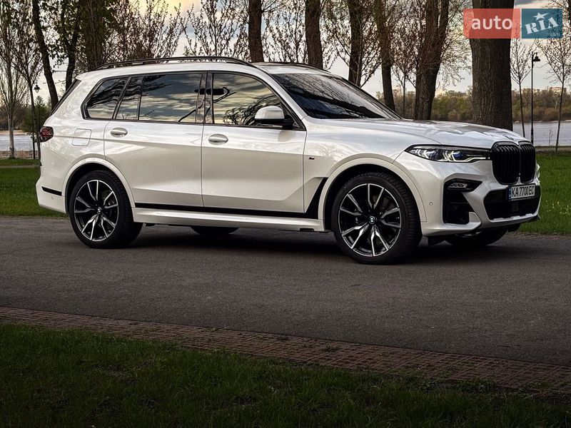 Внедорожник / Кроссовер BMW X7 2022 в Киеве