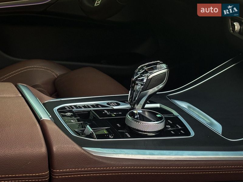 Внедорожник / Кроссовер BMW X7 2022 в Киеве