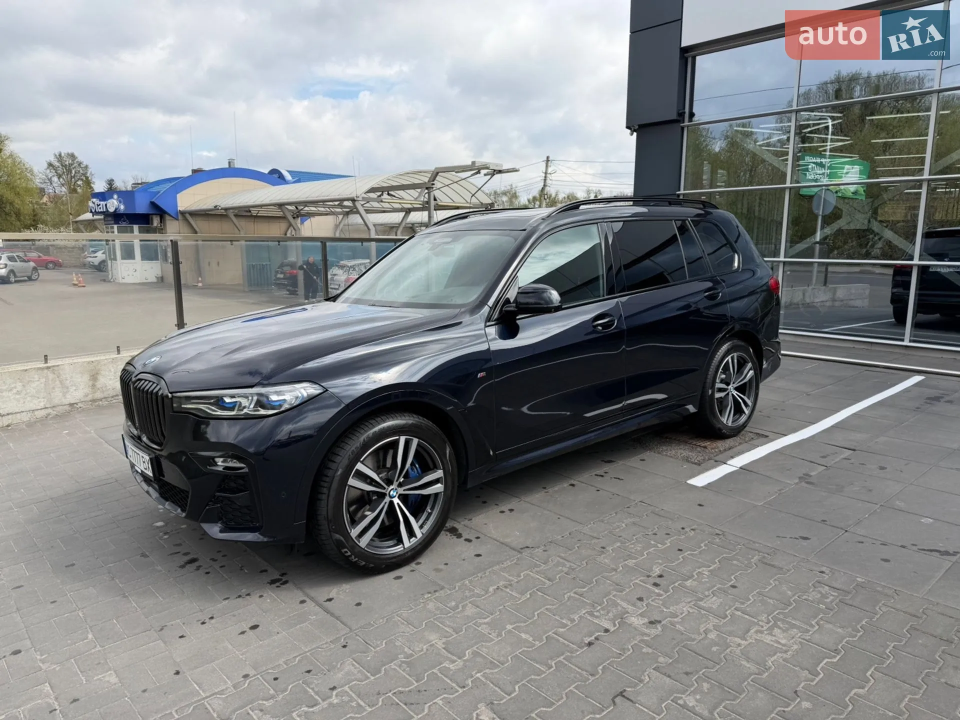 2021 BMW X7 - мініатюра 3