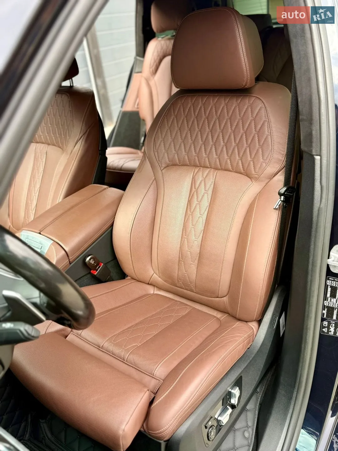 2022 BMW X7 - мініатюра 33