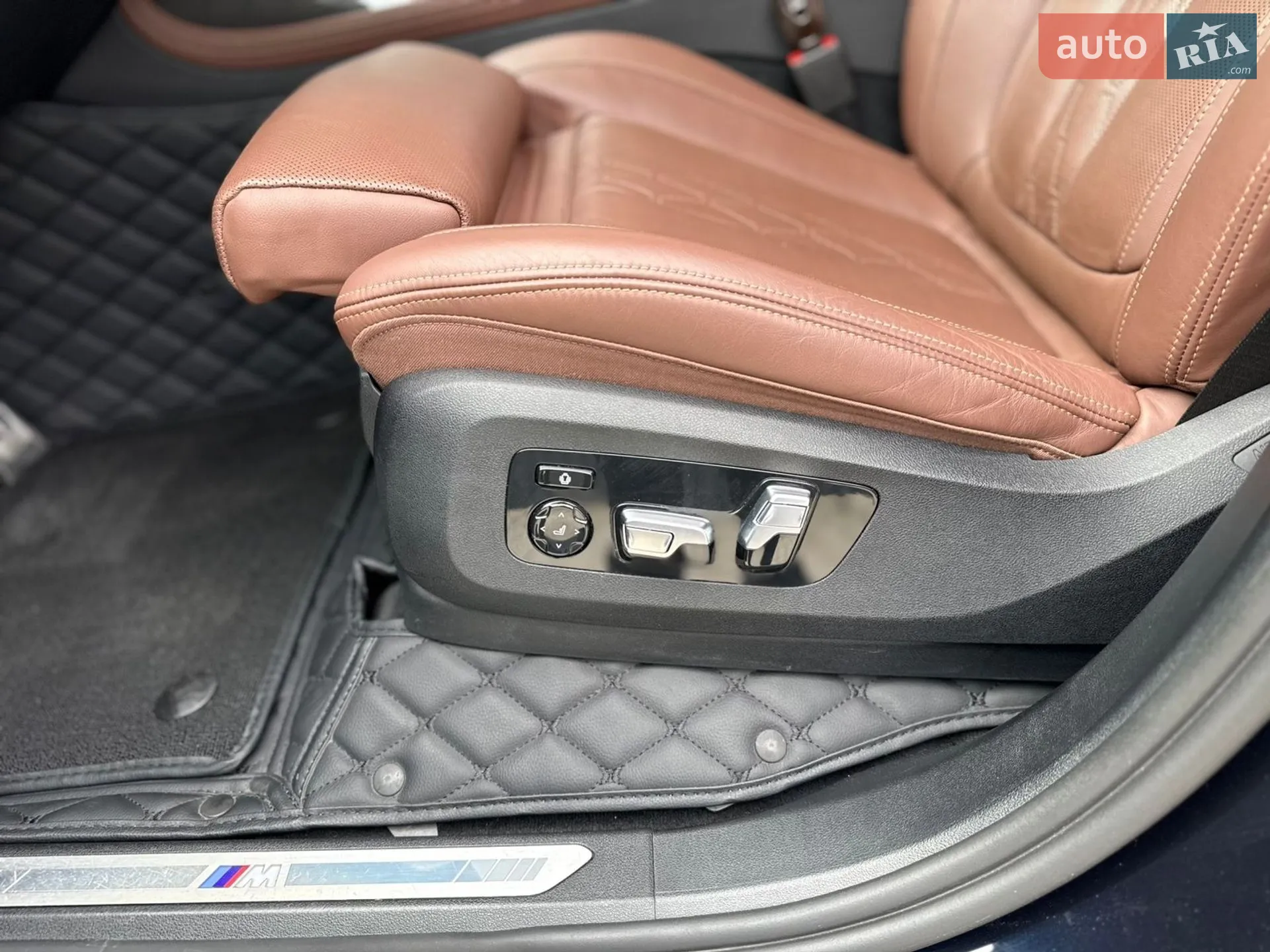 2022 BMW X7 - мініатюра 38