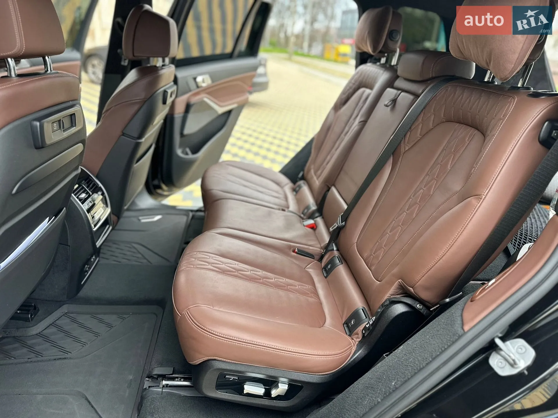 2022 BMW X7 - мініатюра 64