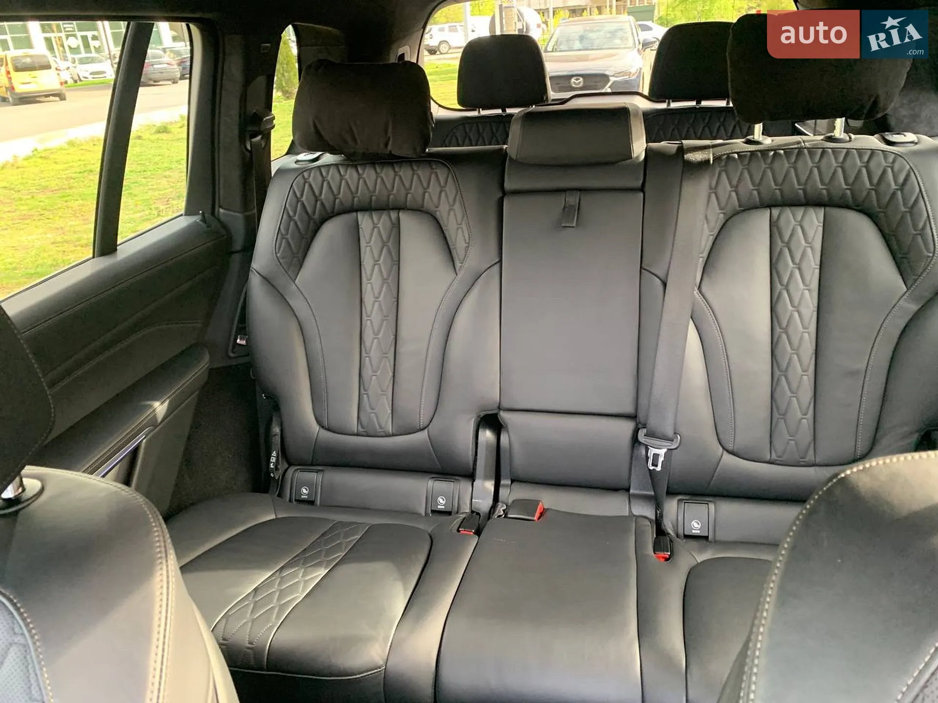 2021 BMW X7 - мініатюра 11