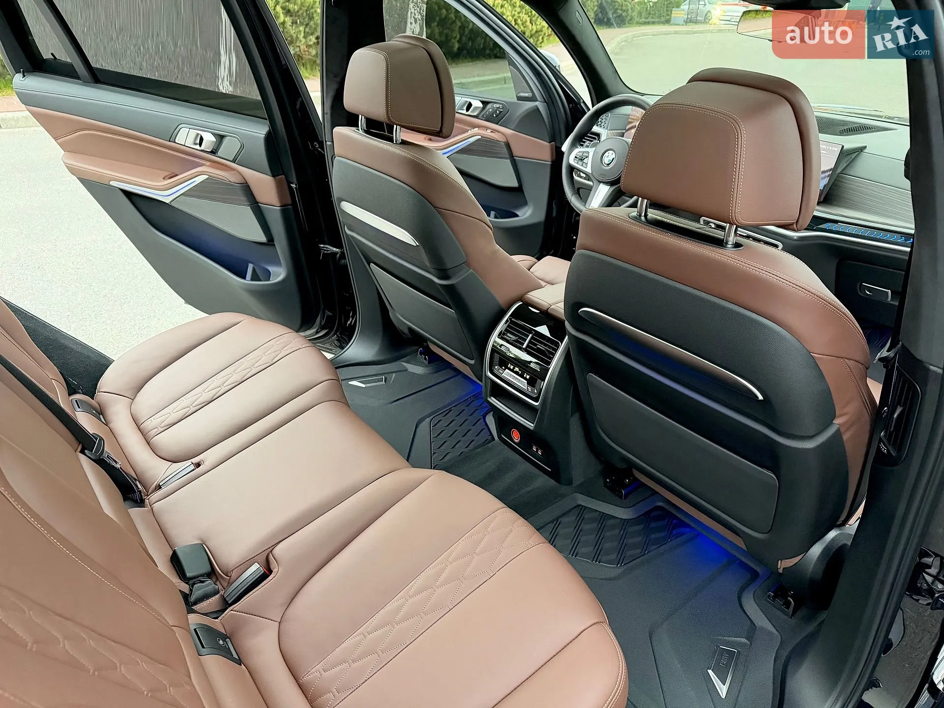 2023 BMW X7 - мініатюра 47