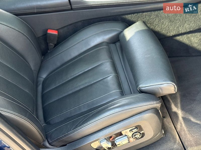 Внедорожник / Кроссовер BMW X7 2020 в Киеве