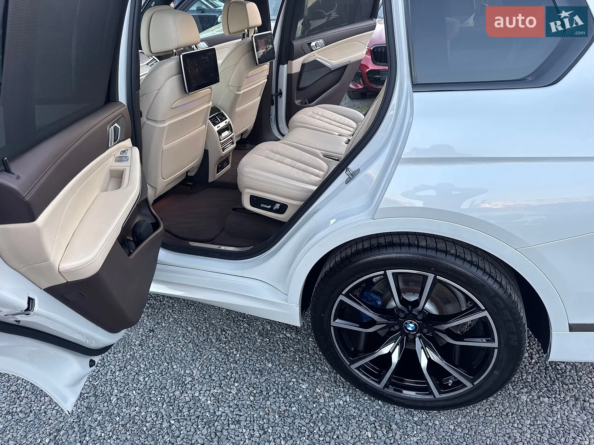 2019 BMW X7 - мініатюра 99