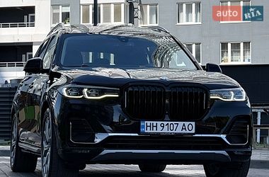 Внедорожник / Кроссовер BMW X7 2021 в Одессе