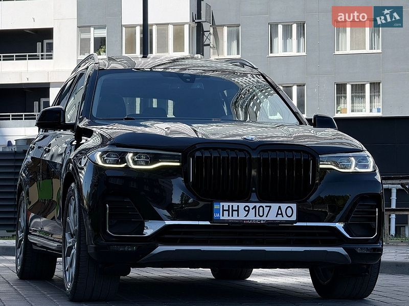 Внедорожник / Кроссовер BMW X7 2021 в Одессе