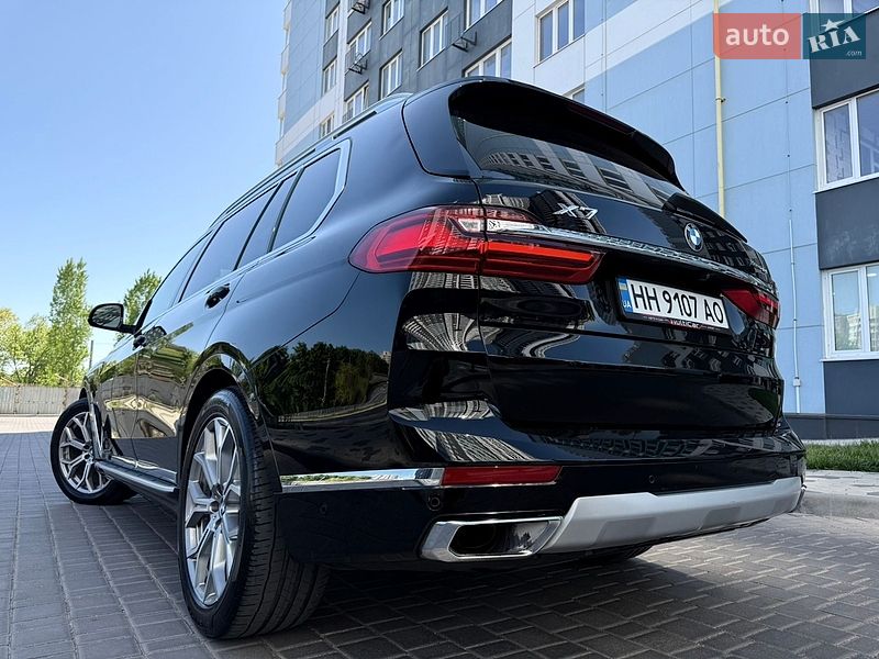 Внедорожник / Кроссовер BMW X7 2021 в Одессе