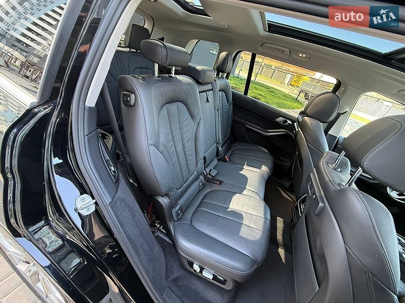 Внедорожник / Кроссовер BMW X7 2021 в Одессе