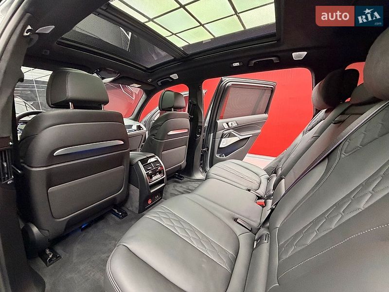 Внедорожник / Кроссовер BMW X7 2023 в Киеве