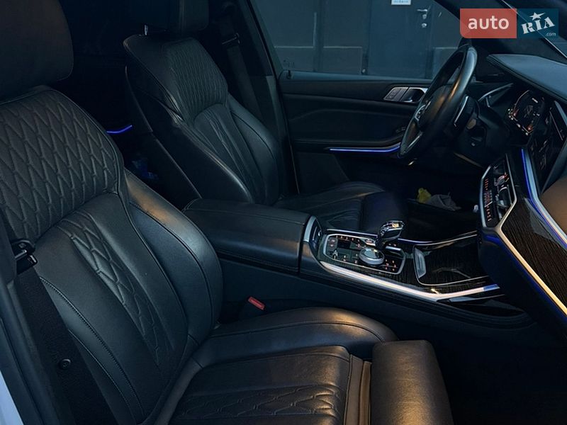 Внедорожник / Кроссовер BMW X7 2020 в Черновцах