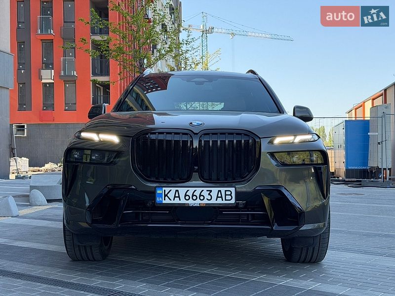 Внедорожник / Кроссовер BMW X7 2024 в Киеве