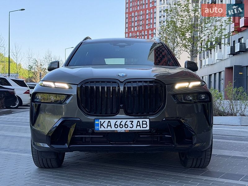 Внедорожник / Кроссовер BMW X7 2024 в Киеве