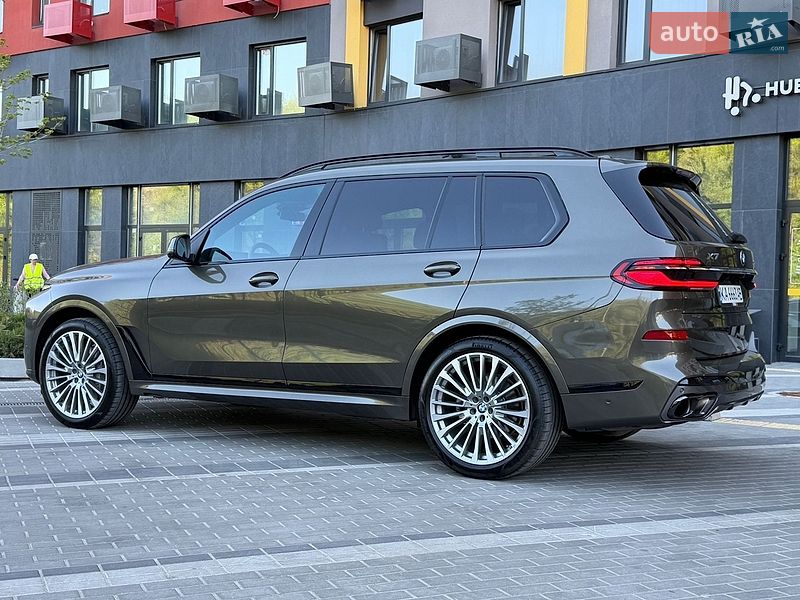 Внедорожник / Кроссовер BMW X7 2024 в Киеве