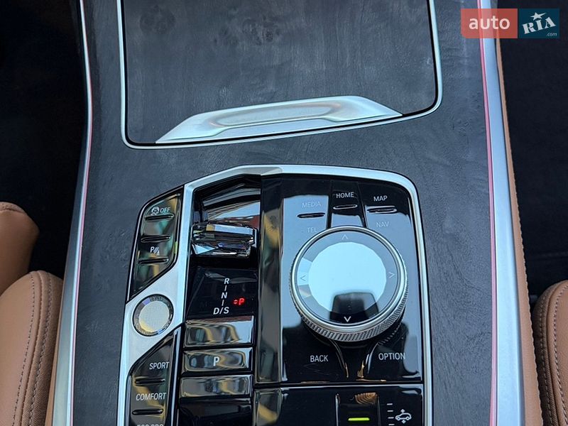 Внедорожник / Кроссовер BMW X7 2024 в Киеве