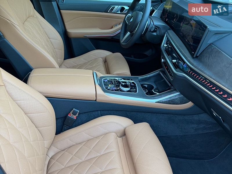 Внедорожник / Кроссовер BMW X7 2024 в Киеве