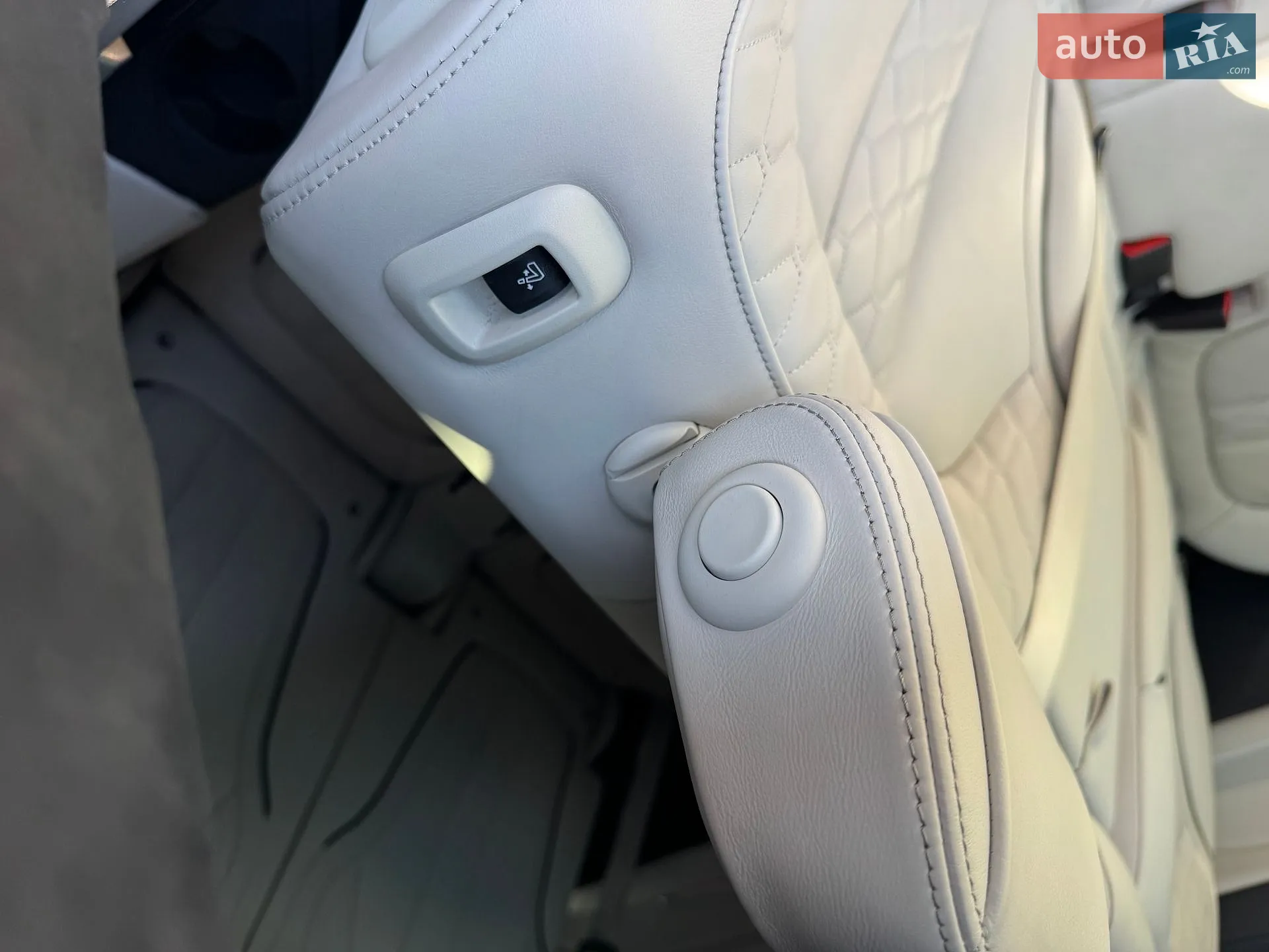 2019 BMW X7 - мініатюра 149