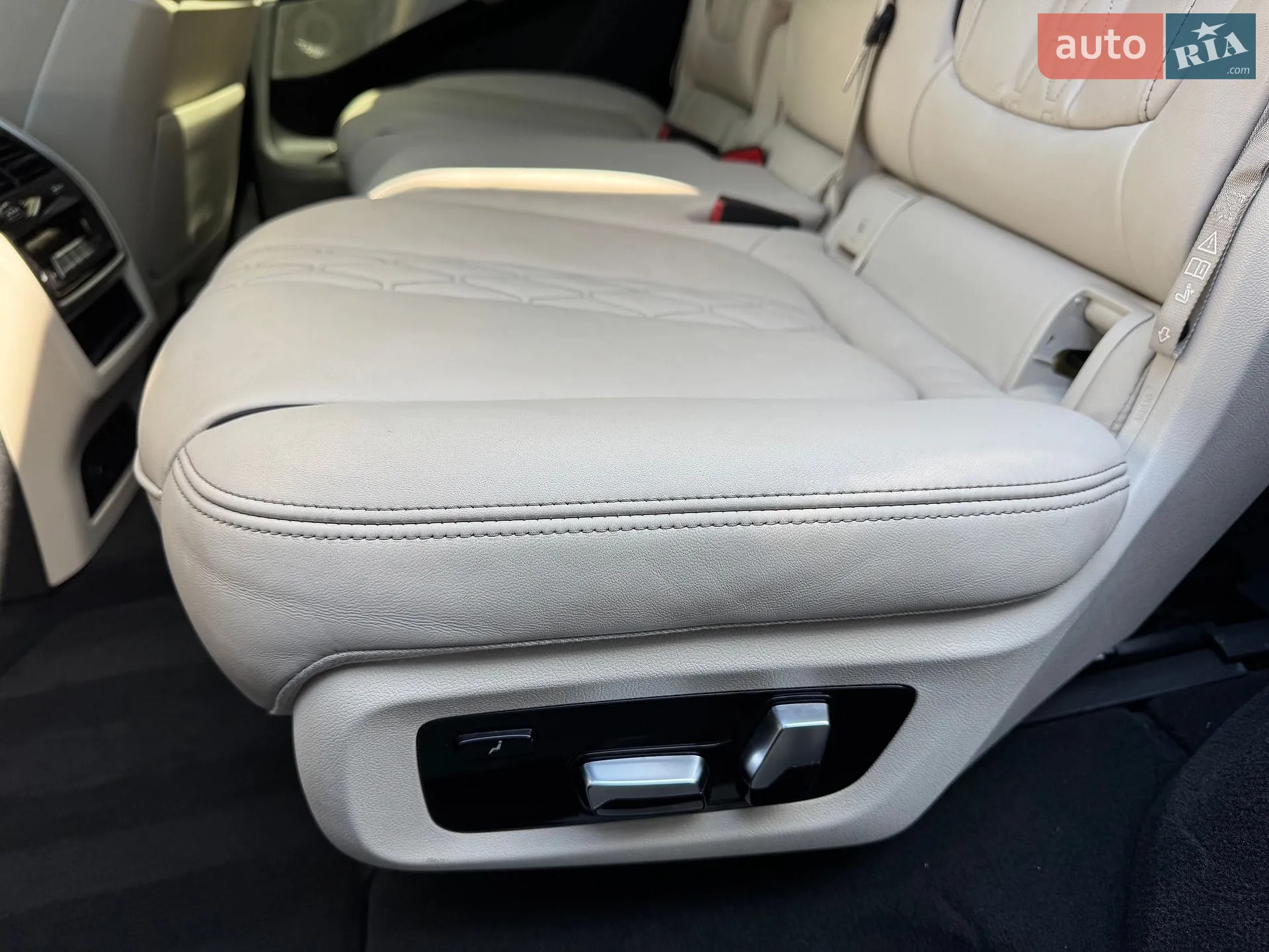 2019 BMW X7 - мініатюра 152