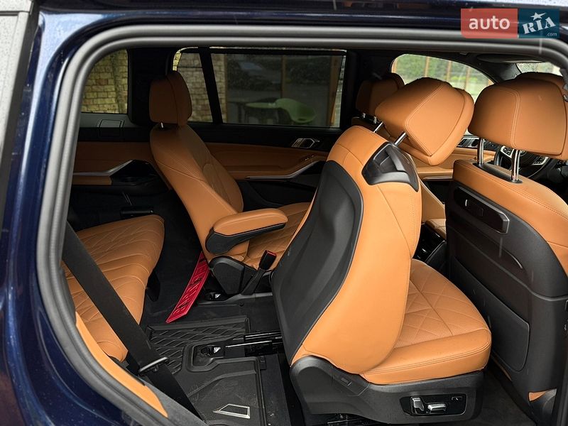 Внедорожник / Кроссовер BMW X7 2023 в Луцке