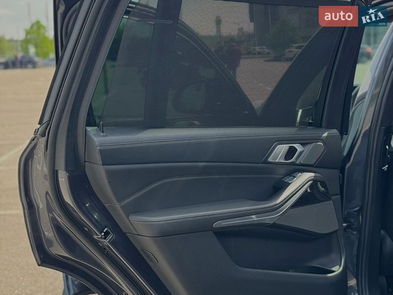 Внедорожник / Кроссовер BMW X7 2019 в Киеве