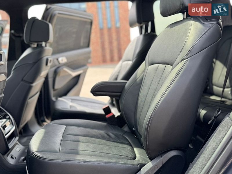 Внедорожник / Кроссовер BMW X7 2019 в Киеве