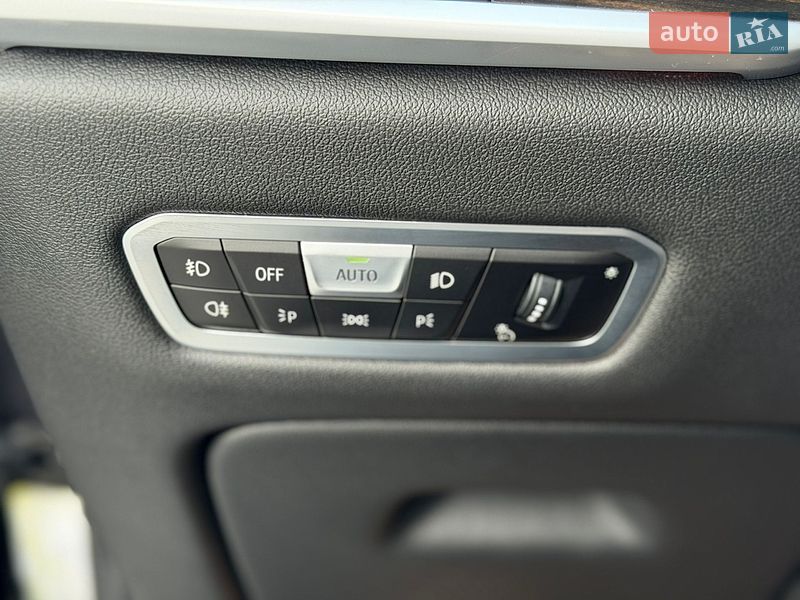 Внедорожник / Кроссовер BMW X7 2020 в Киеве
