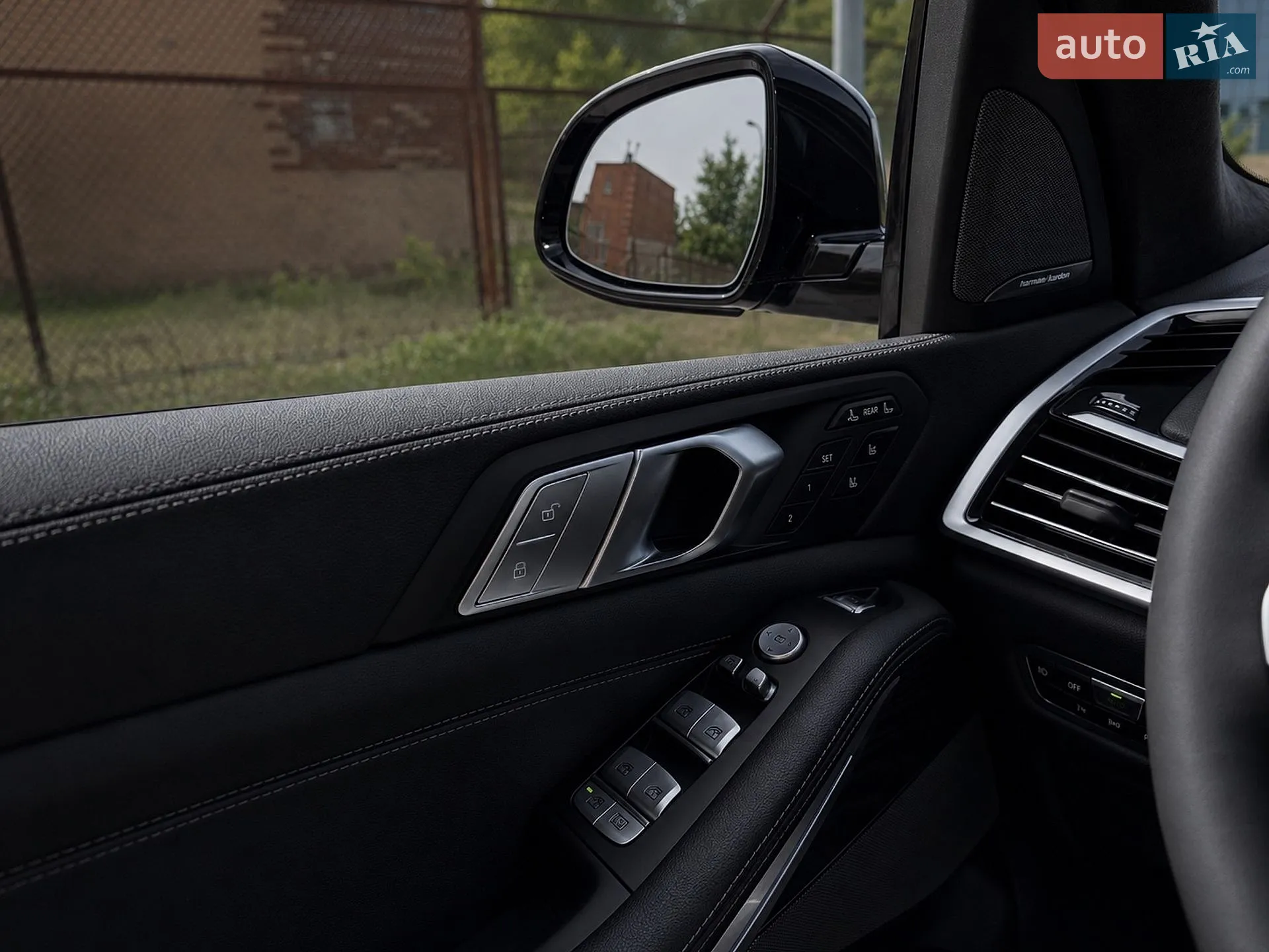 2020 BMW X7 - мініатюра 33