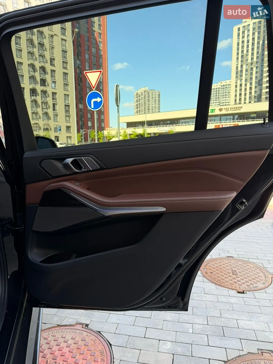 2020 BMW X7 - мініатюра 14