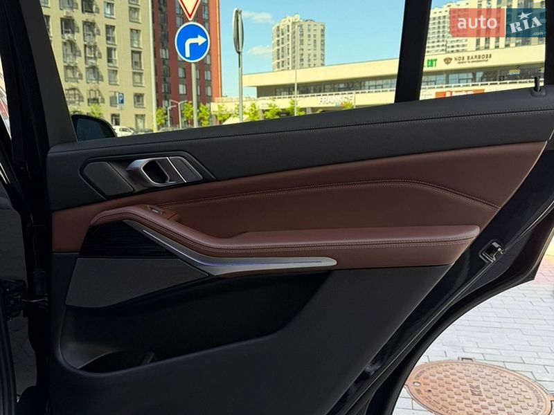 Позашляховик / Кросовер BMW X7 2020 в Києві фото 14 Позашляховик / Кросовер BMW X7 2020 в Києві