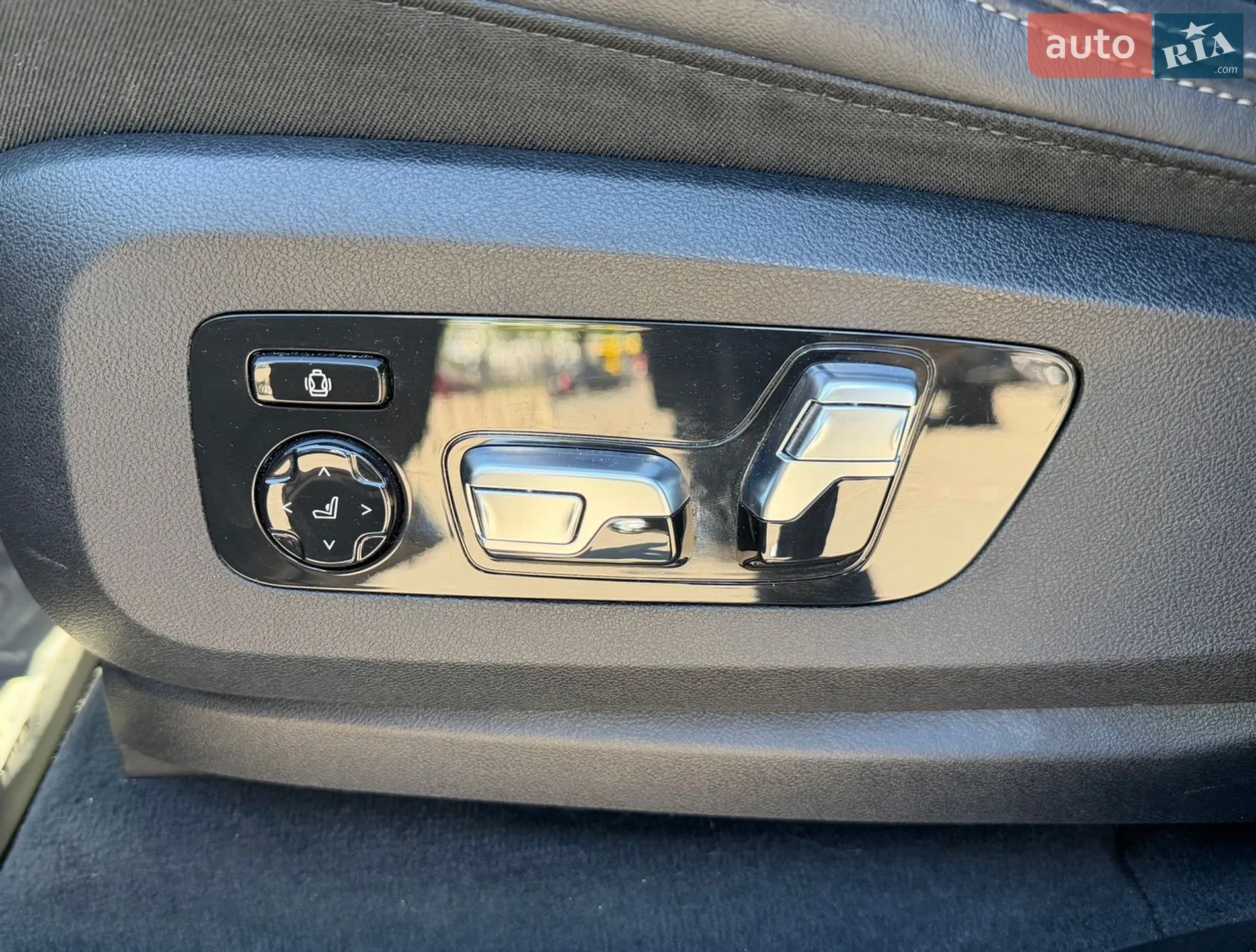 2023 BMW X7 - мініатюра 8