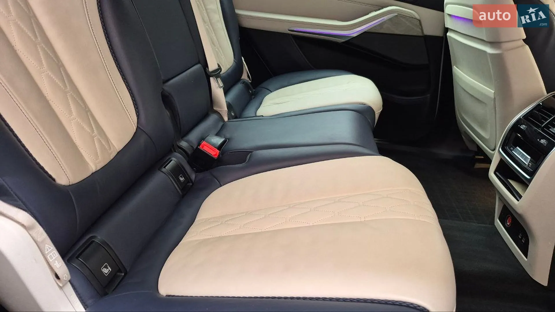 BMW X7 2019 VIN WBACW810809B88609 фото оголошення 15 з 37