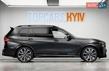 Внедорожник / Кроссовер BMW X7 2024 в Киеве