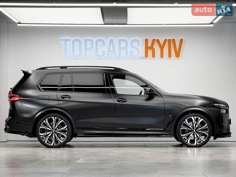 Внедорожник / Кроссовер BMW X7 2024 в Киеве