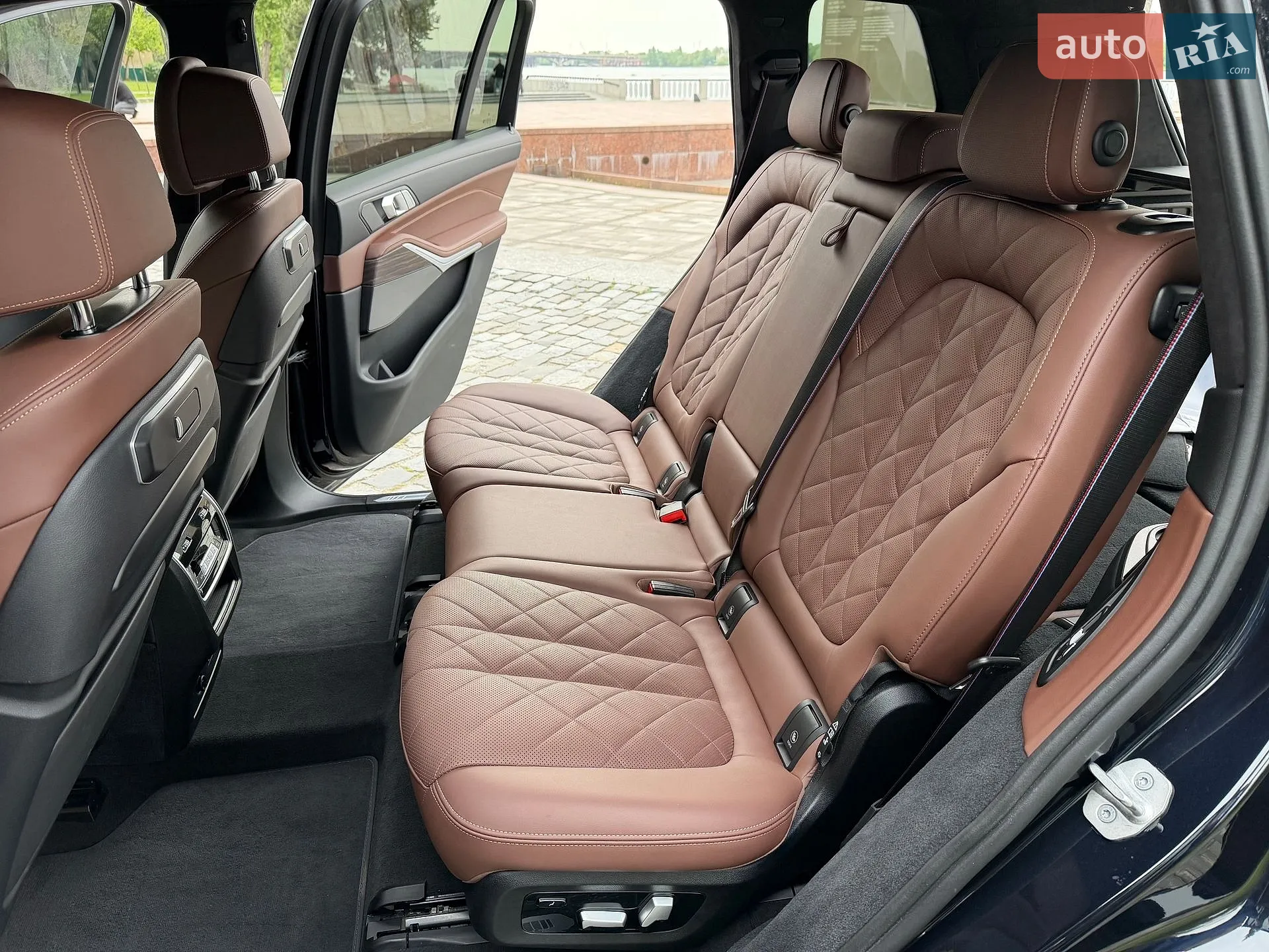 2023 BMW X7 - мініатюра 127