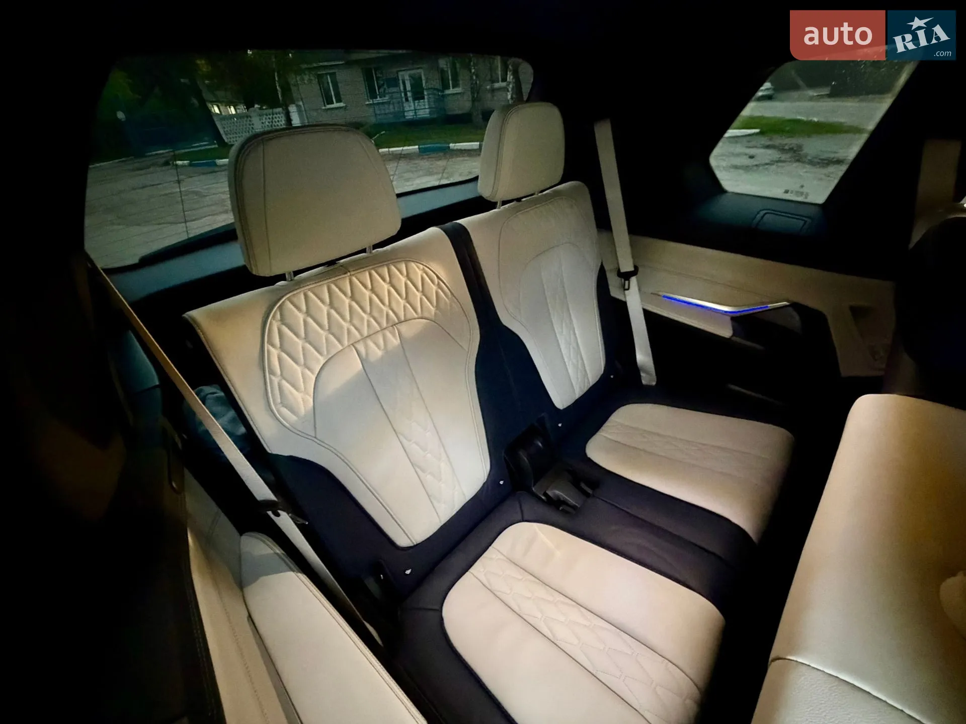 2022 BMW X7 - мініатюра 29
