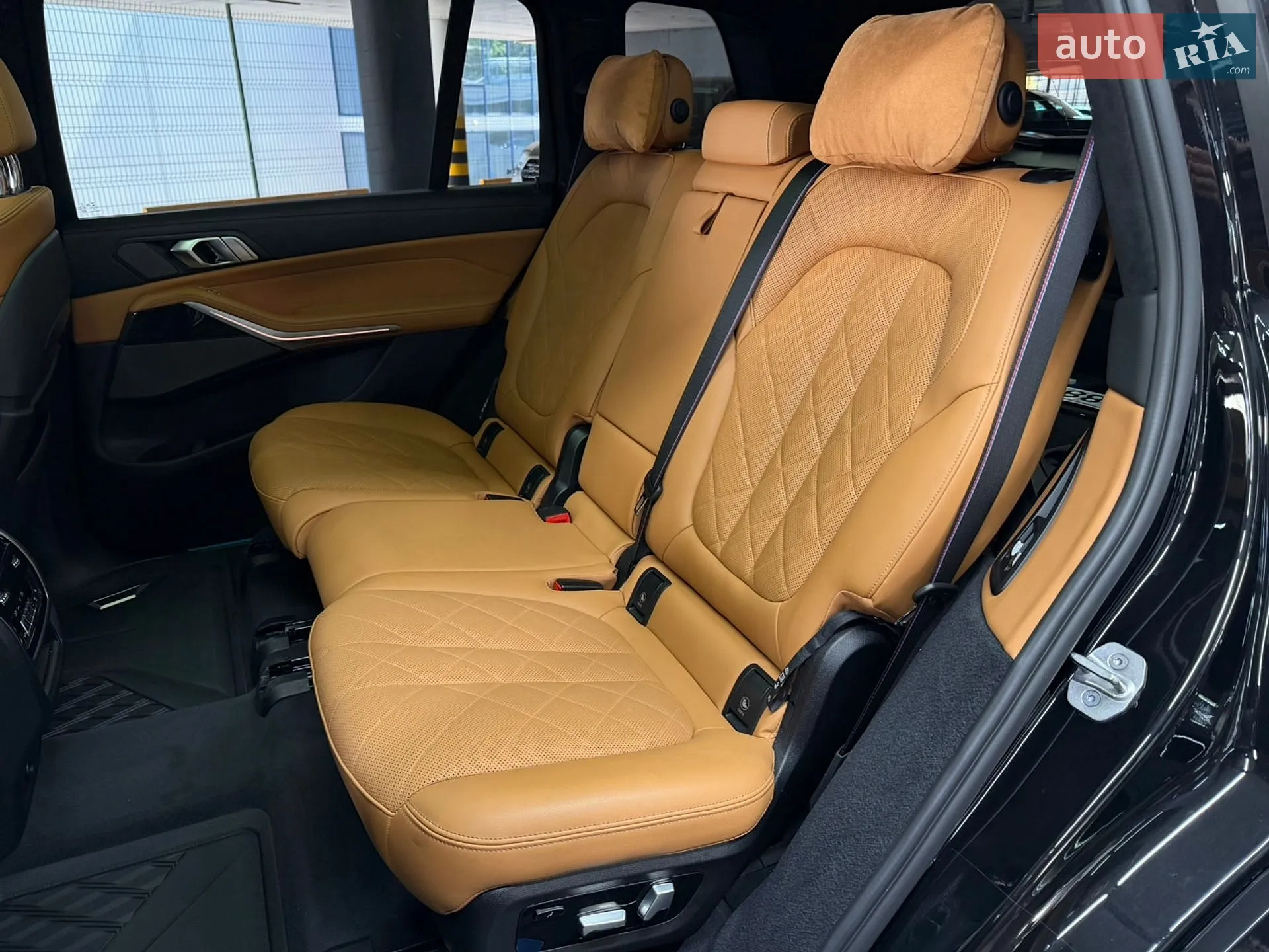 2022 BMW X7 - мініатюра 24