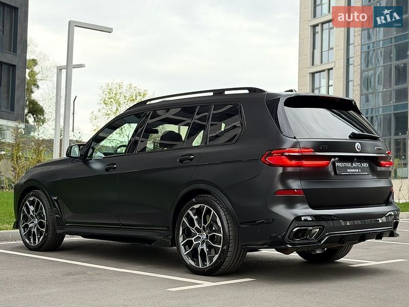 Внедорожник / Кроссовер BMW X7 2024 в Киеве