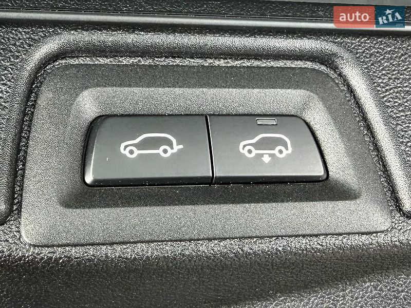 Внедорожник / Кроссовер BMW X7 2024 в Киеве