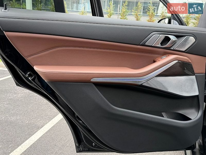 Внедорожник / Кроссовер BMW X7 2024 в Киеве