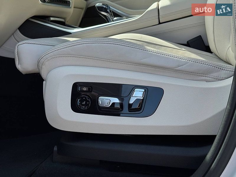 Позашляховик / Кросовер BMW X7 2020 в Рівному фото 43 Позашляховик / Кросовер BMW X7 2020 в Рівному