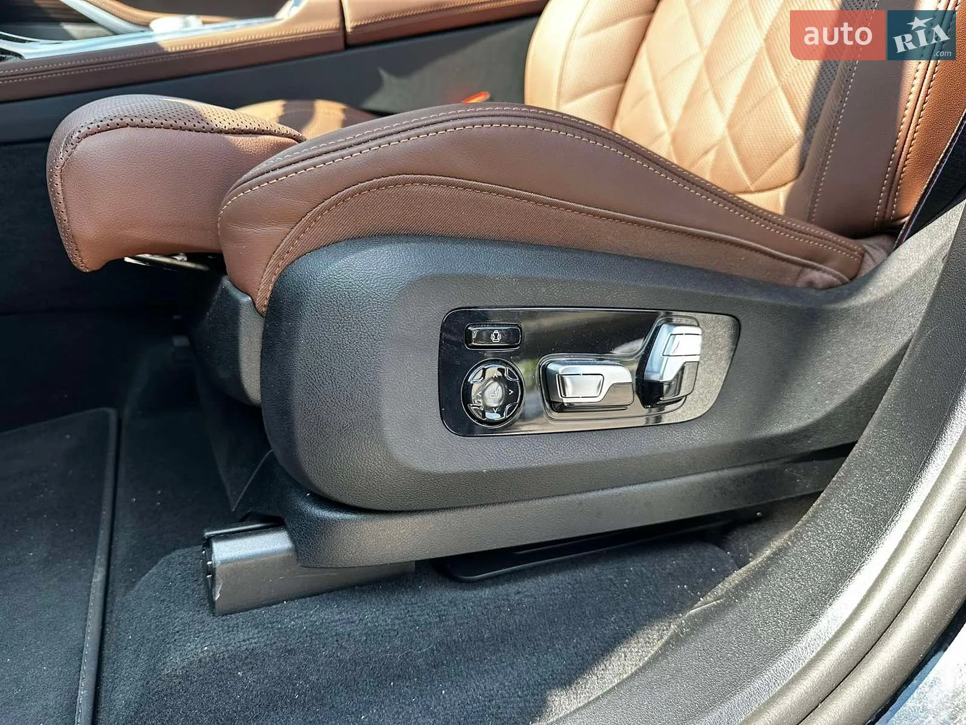 2025 BMW X7 - мініатюра 14