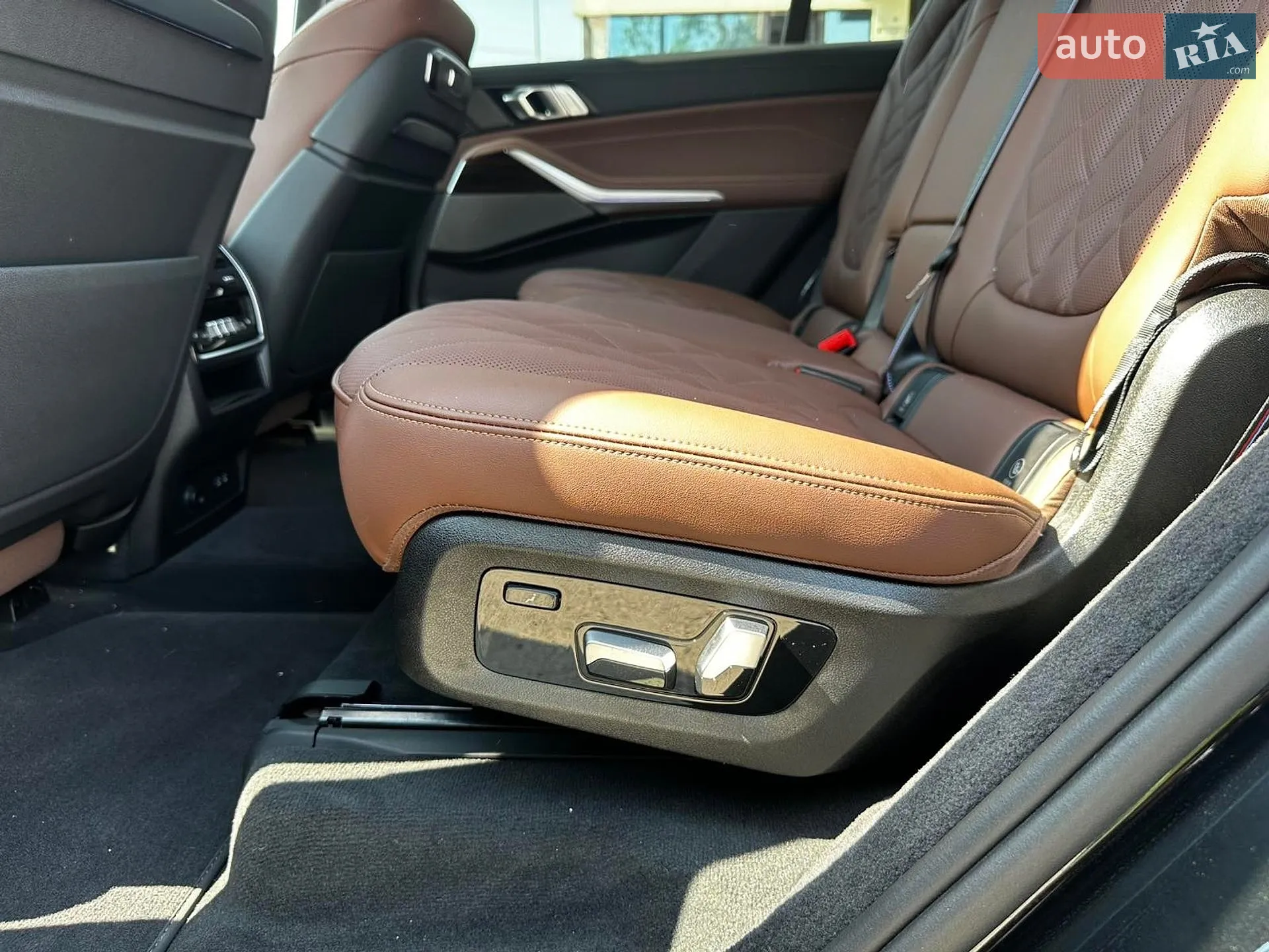 2025 BMW X7 - мініатюра 23
