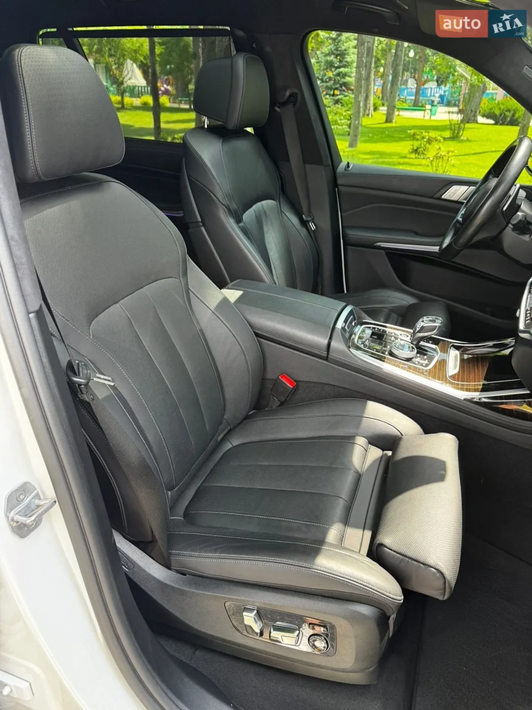 2020 BMW X7 - мініатюра 15