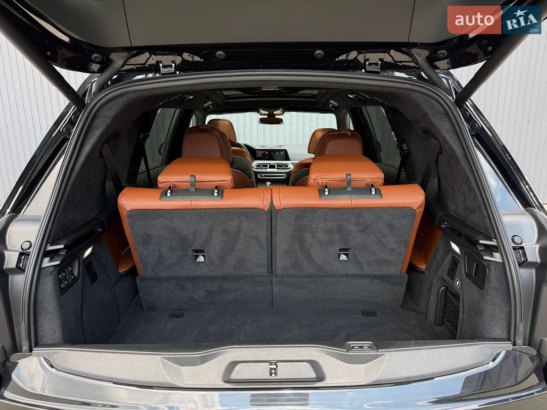 2020 BMW X7 - мініатюра 23