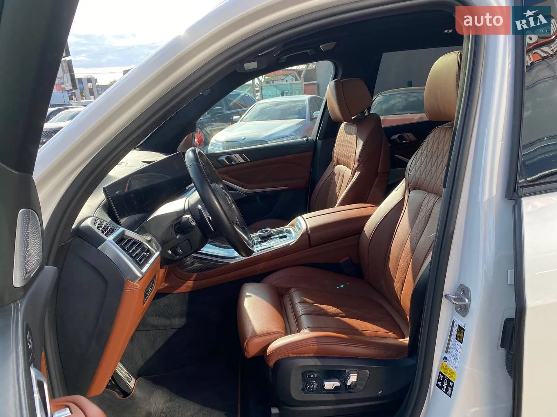 2023 BMW X7 - мініатюра 23