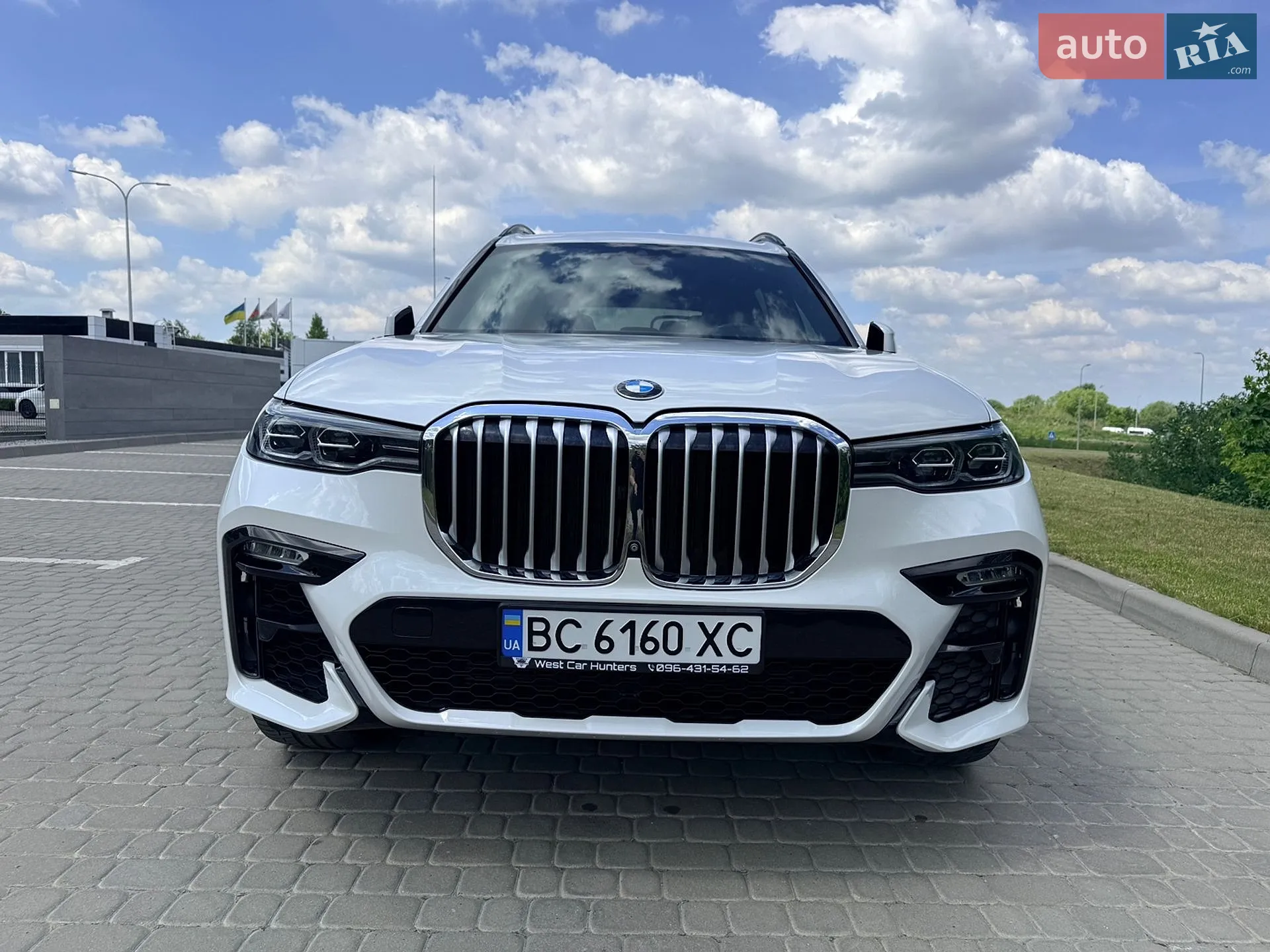 2020 BMW X7 - мініатюра 9