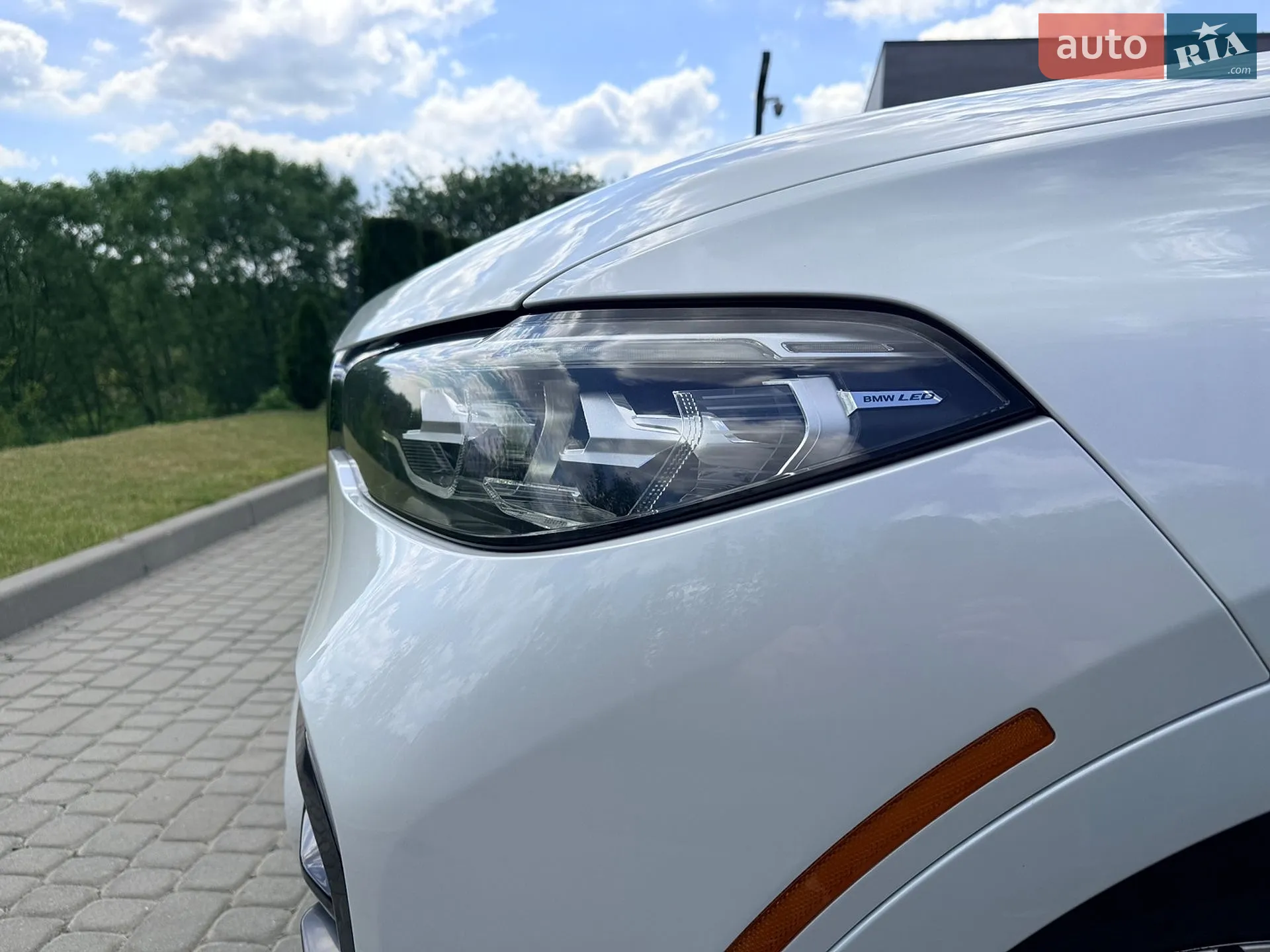 2020 BMW X7 - мініатюра 11
