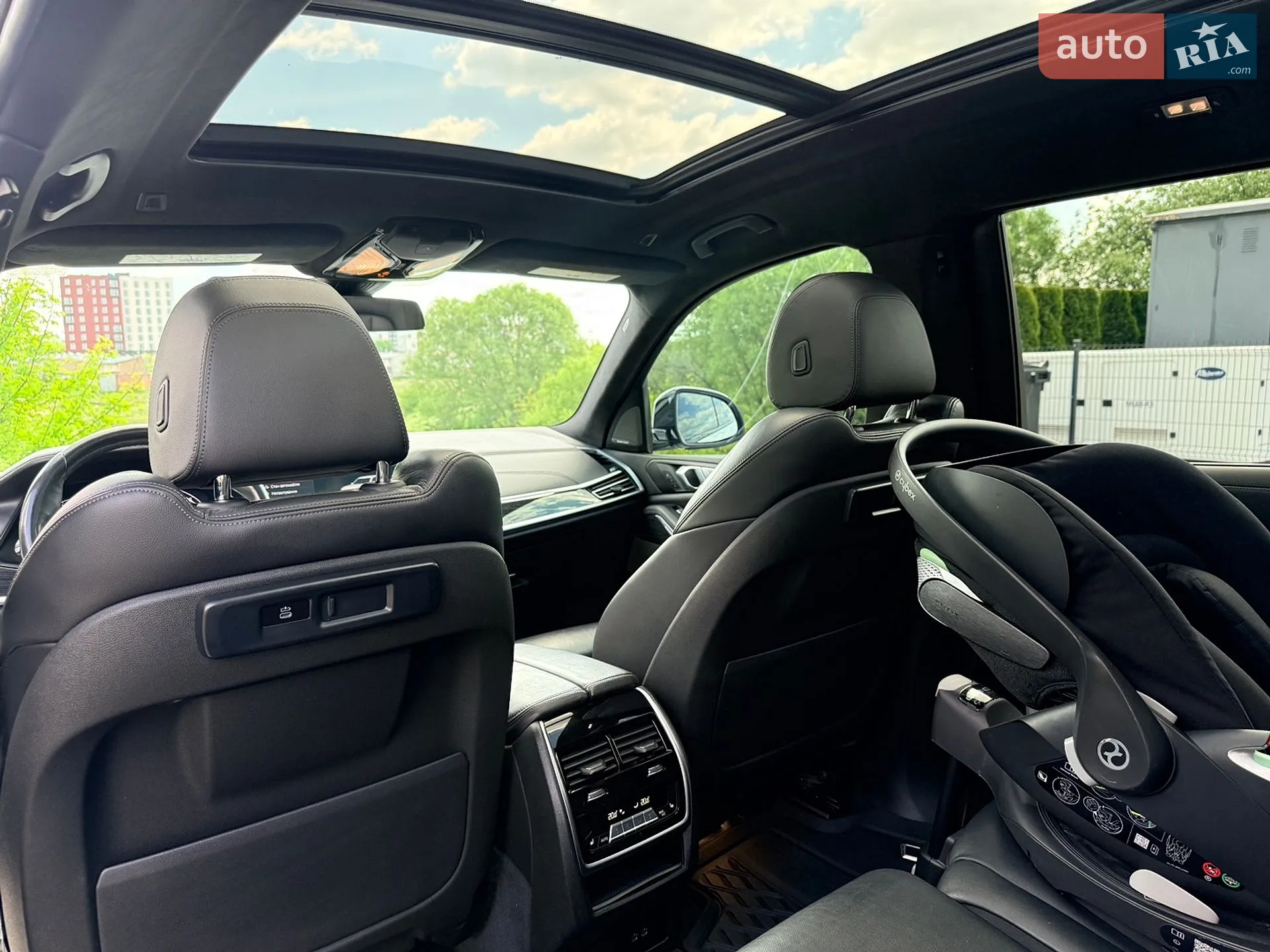 2020 BMW X7 - мініатюра 17