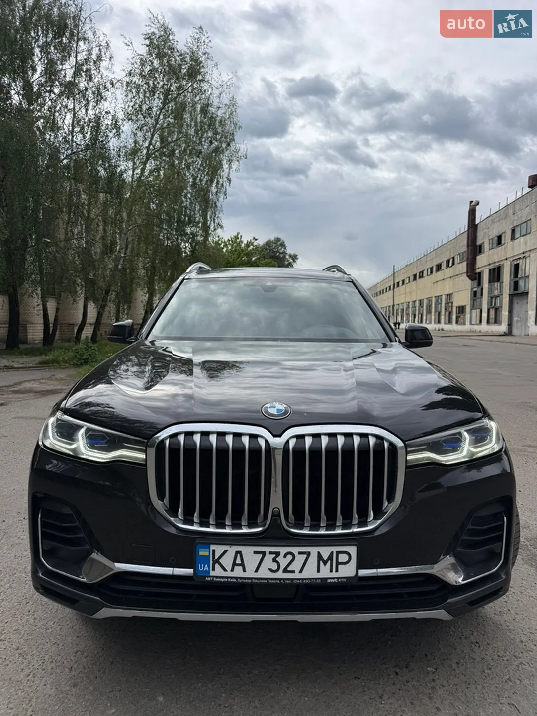 2022 BMW X7 - фото 1
